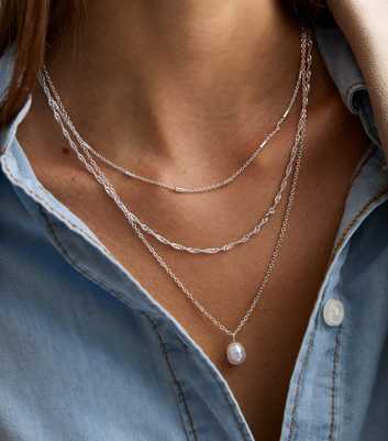 Silver Triple Chain Faux Pearl Pendant Necklace 