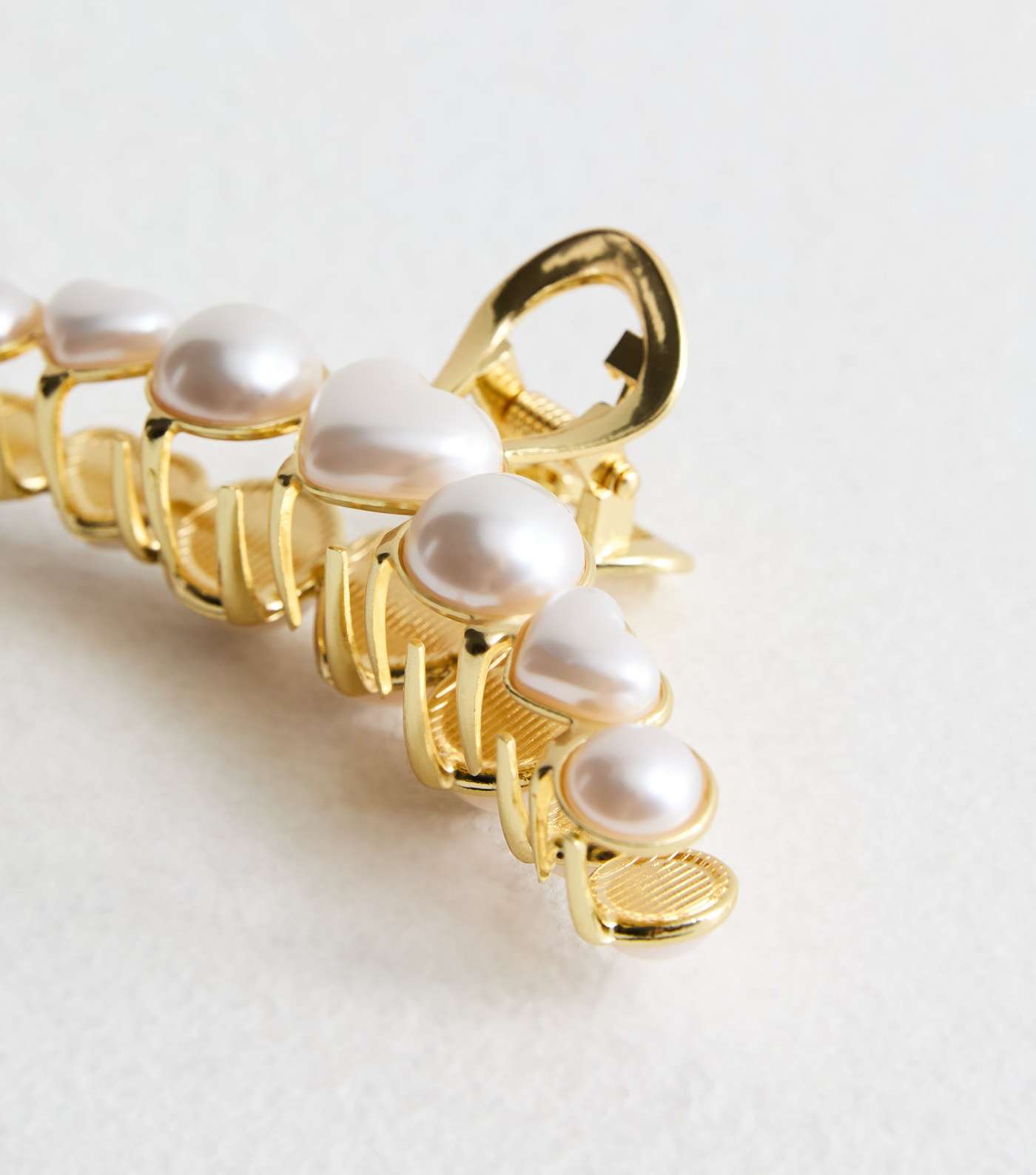 Gold Faux Pearl Heart Hair Claw Clip Image 2