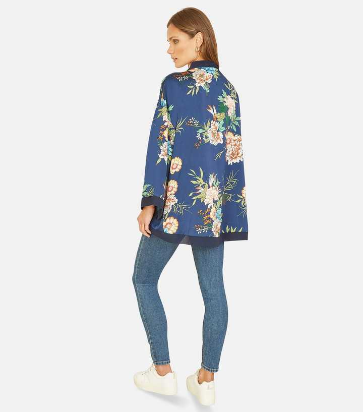 Mela Navy Floral Kimono