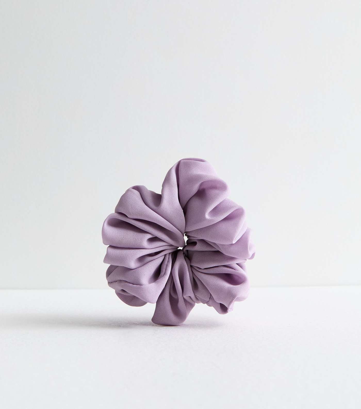 Light Purple Ruched Oversized Scrunchie Image 2