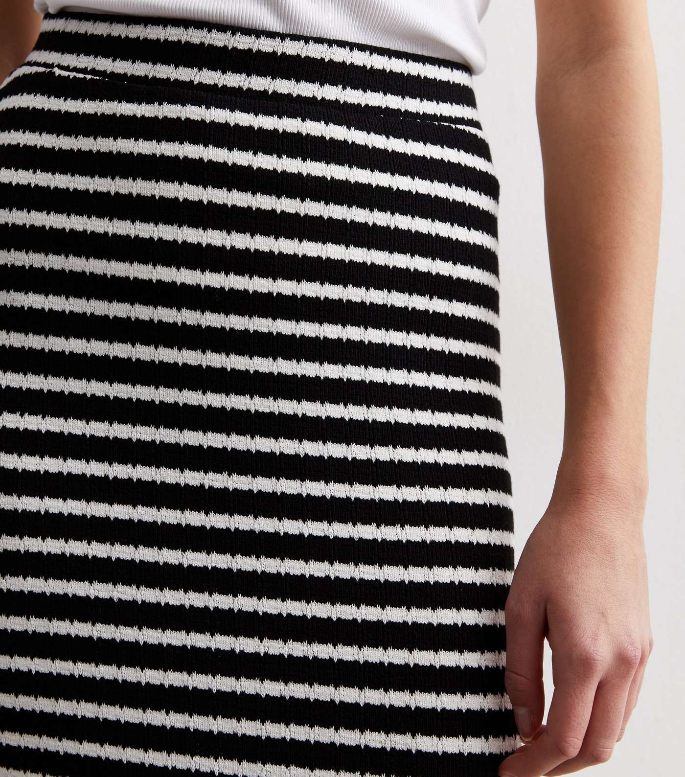 Black Stripe Textured Split Hem Midi Skirt Image 2