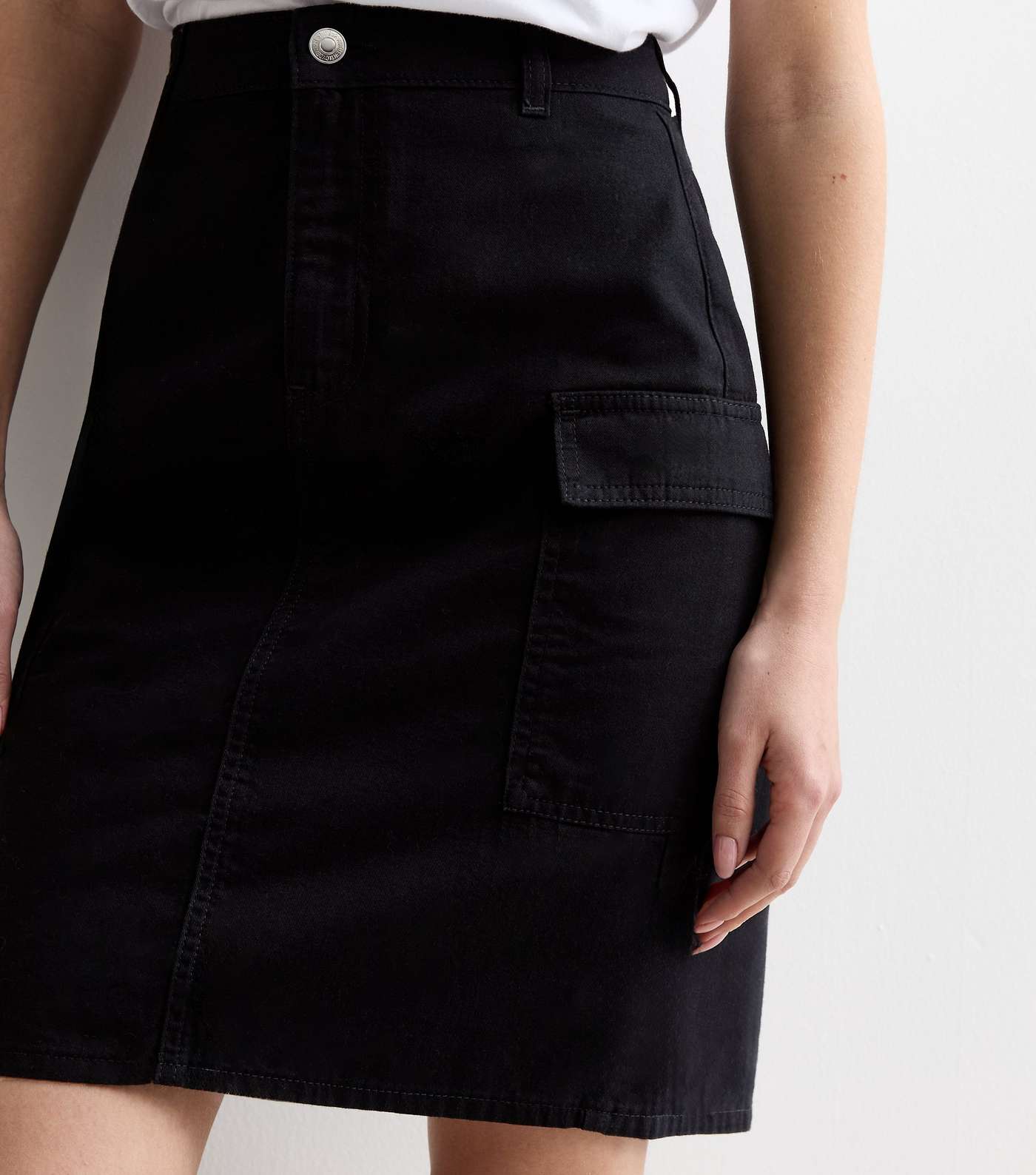 Black Denim High Waist Knee Length Cargo Skirt  Image 2