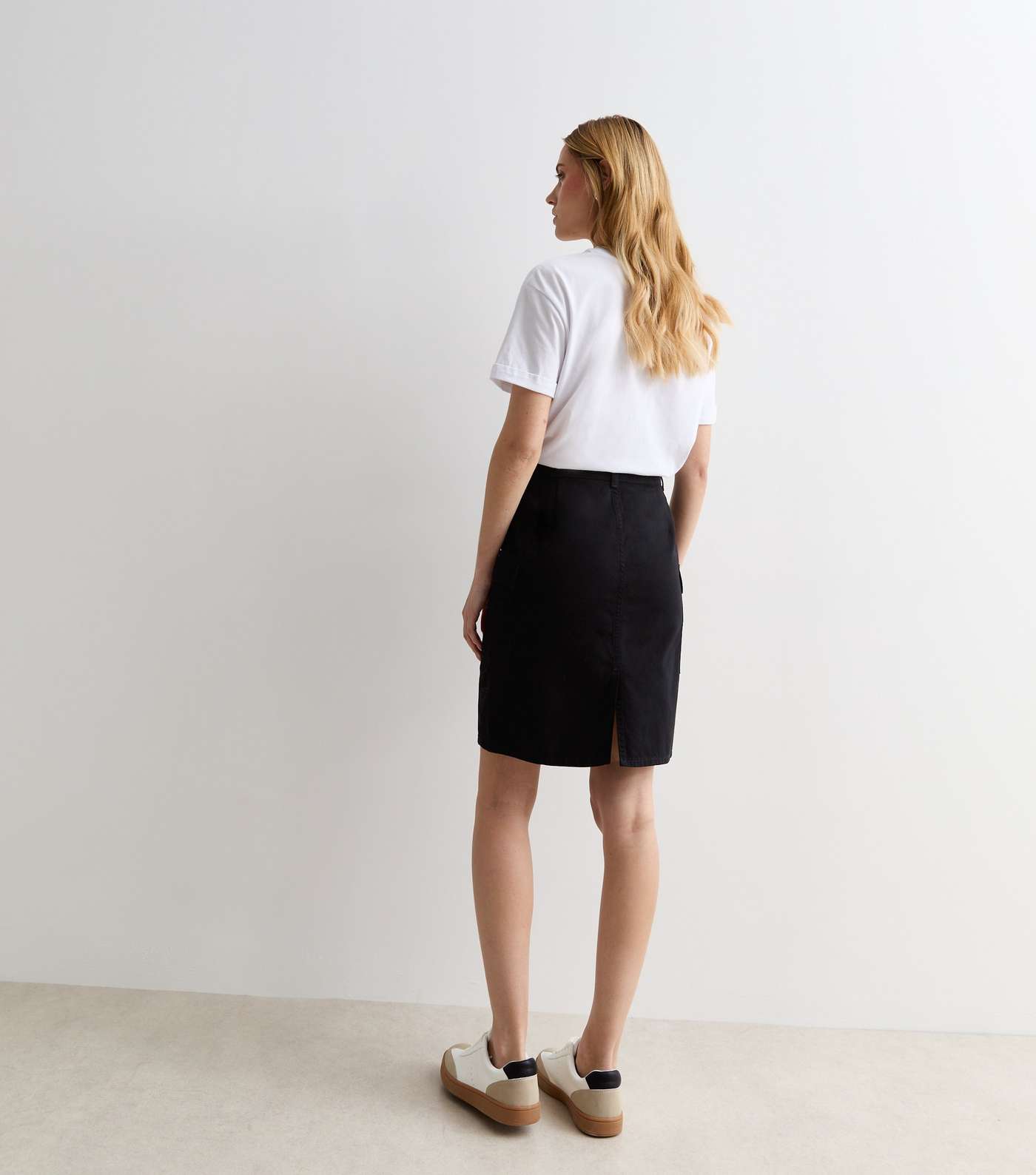 Black Denim High Waist Knee Length Cargo Skirt  Image 4