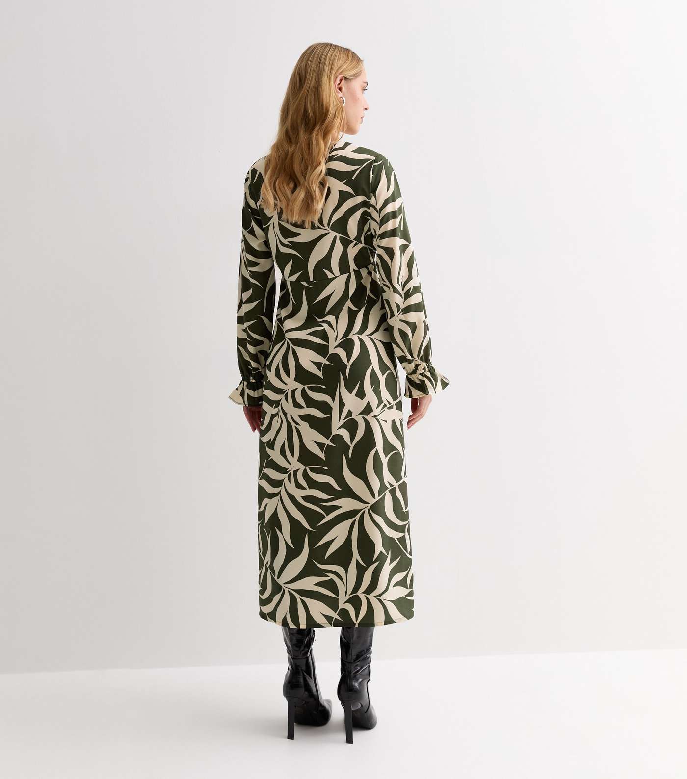 Green Leaf Print Split Hem Midaxi Dress | New Look