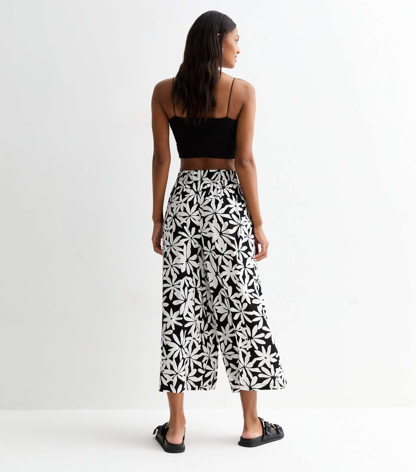 Black Cropped Floral Printed Trousers Image 4