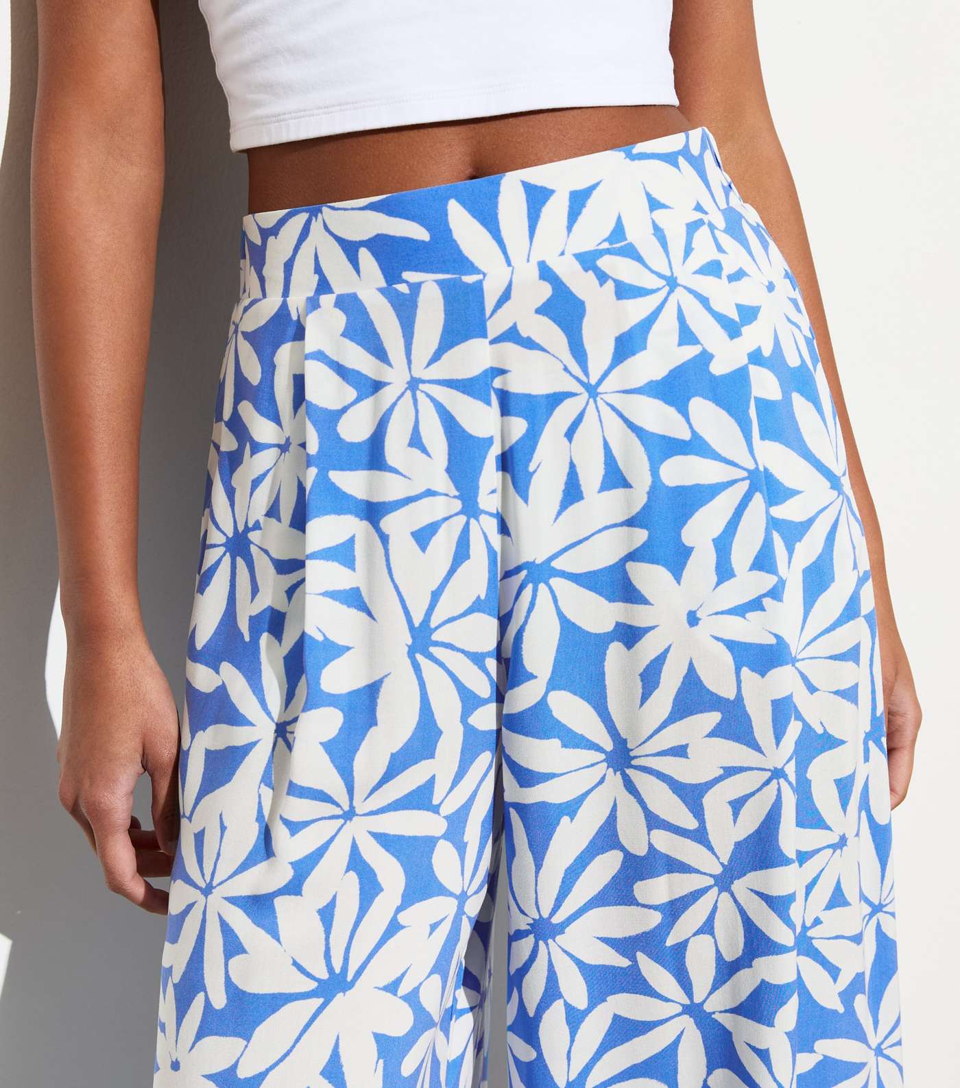 Blue Cropped Floral Printed Trousers Image 2