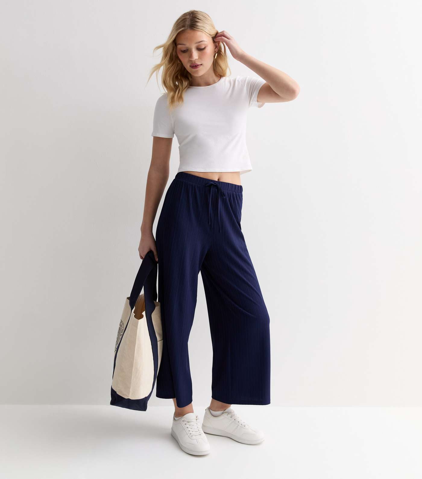 Navy Ribbed Drawstring Wide Leg Crop Trousers Image 3