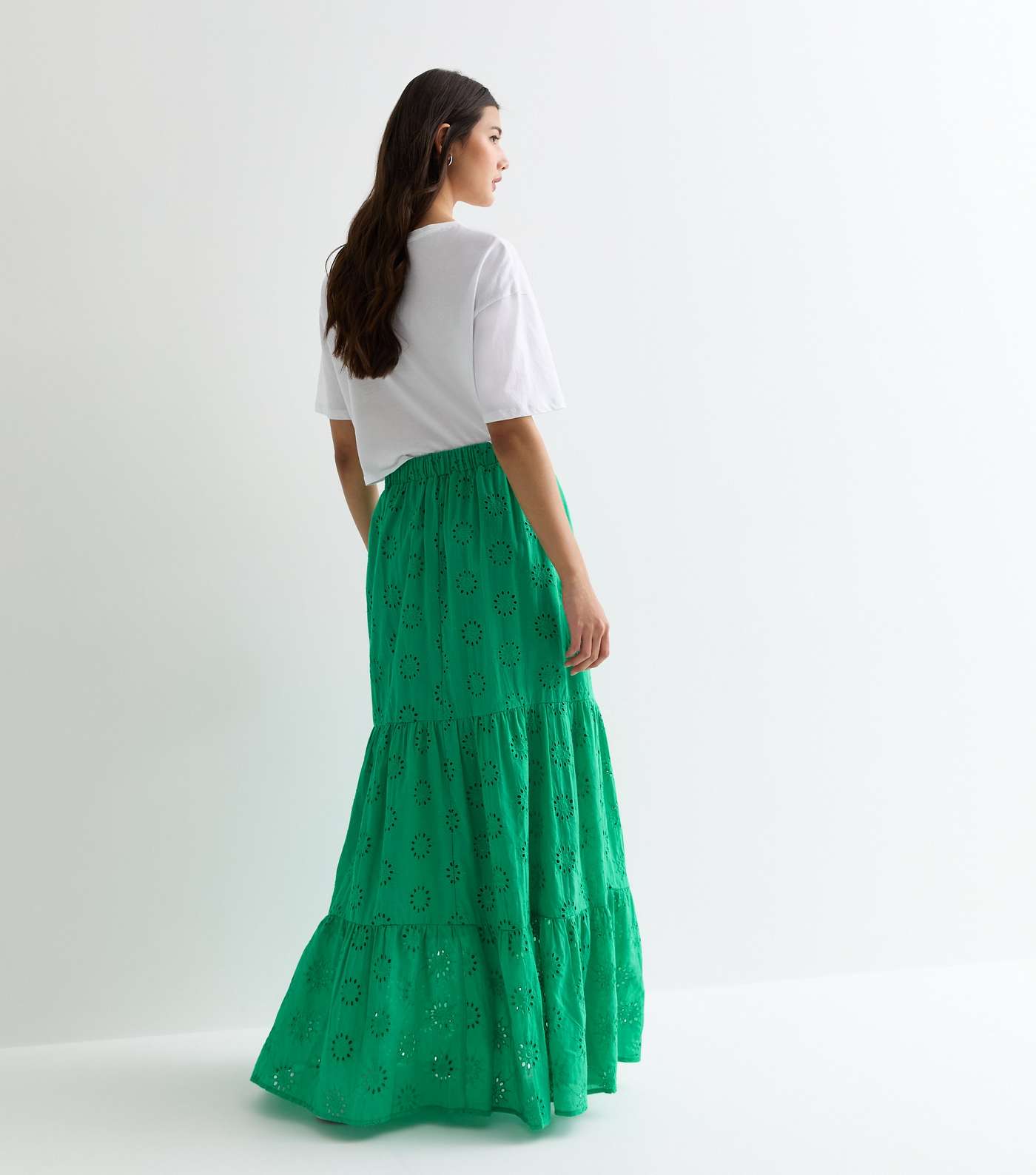 Gini London Green Tiered Lace Embroidered Maxi Skirt Image 4