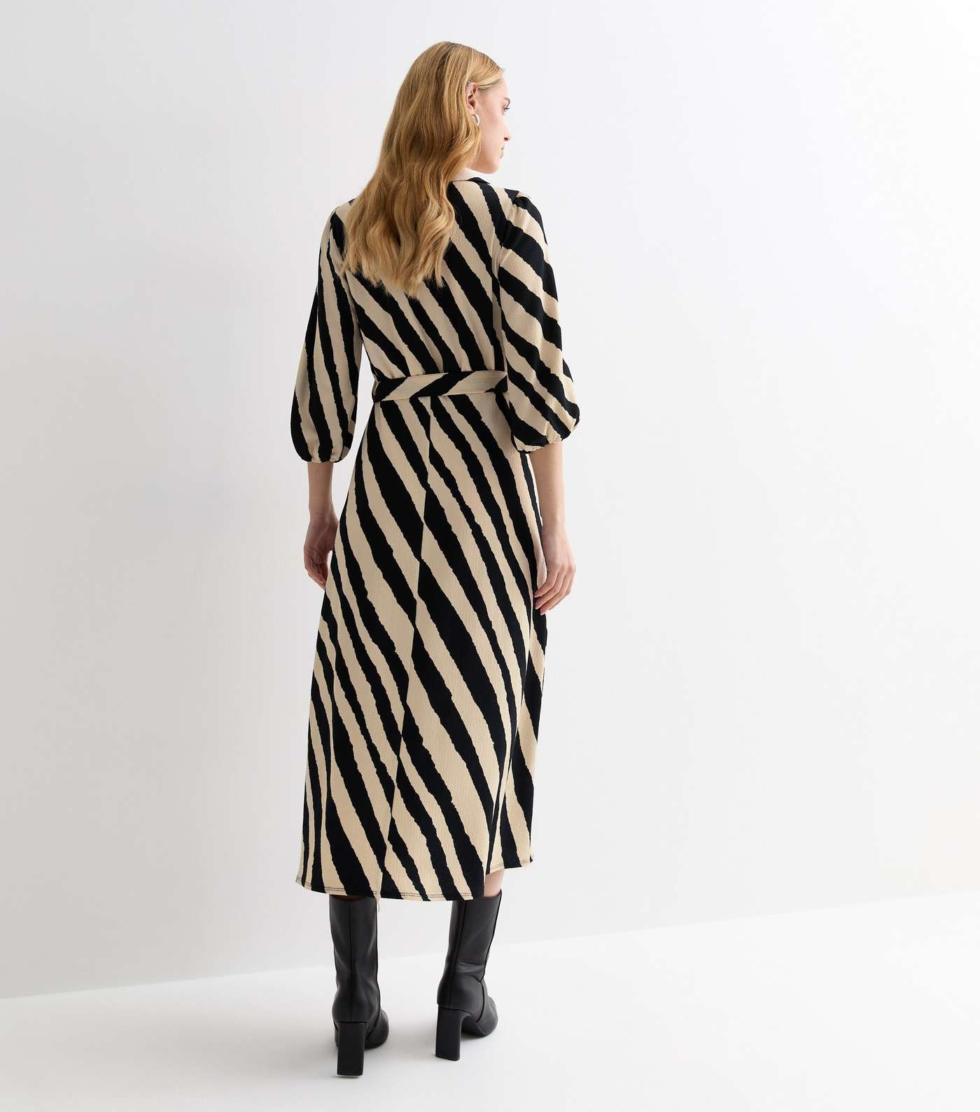 Black Stripe Crinkle Belted Midi Shirt Dress Image 4