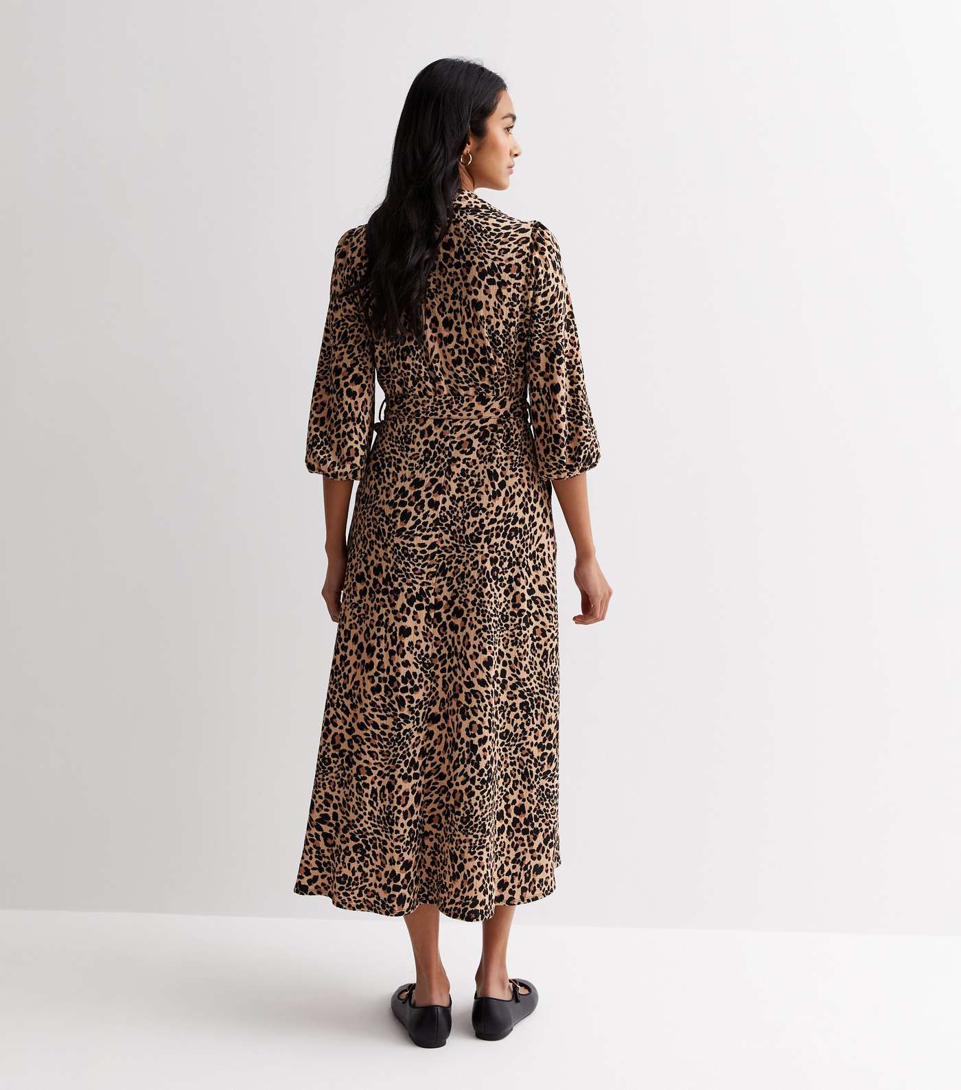 Brown Leopard Print Crinkle Midaxi Dress Image 4