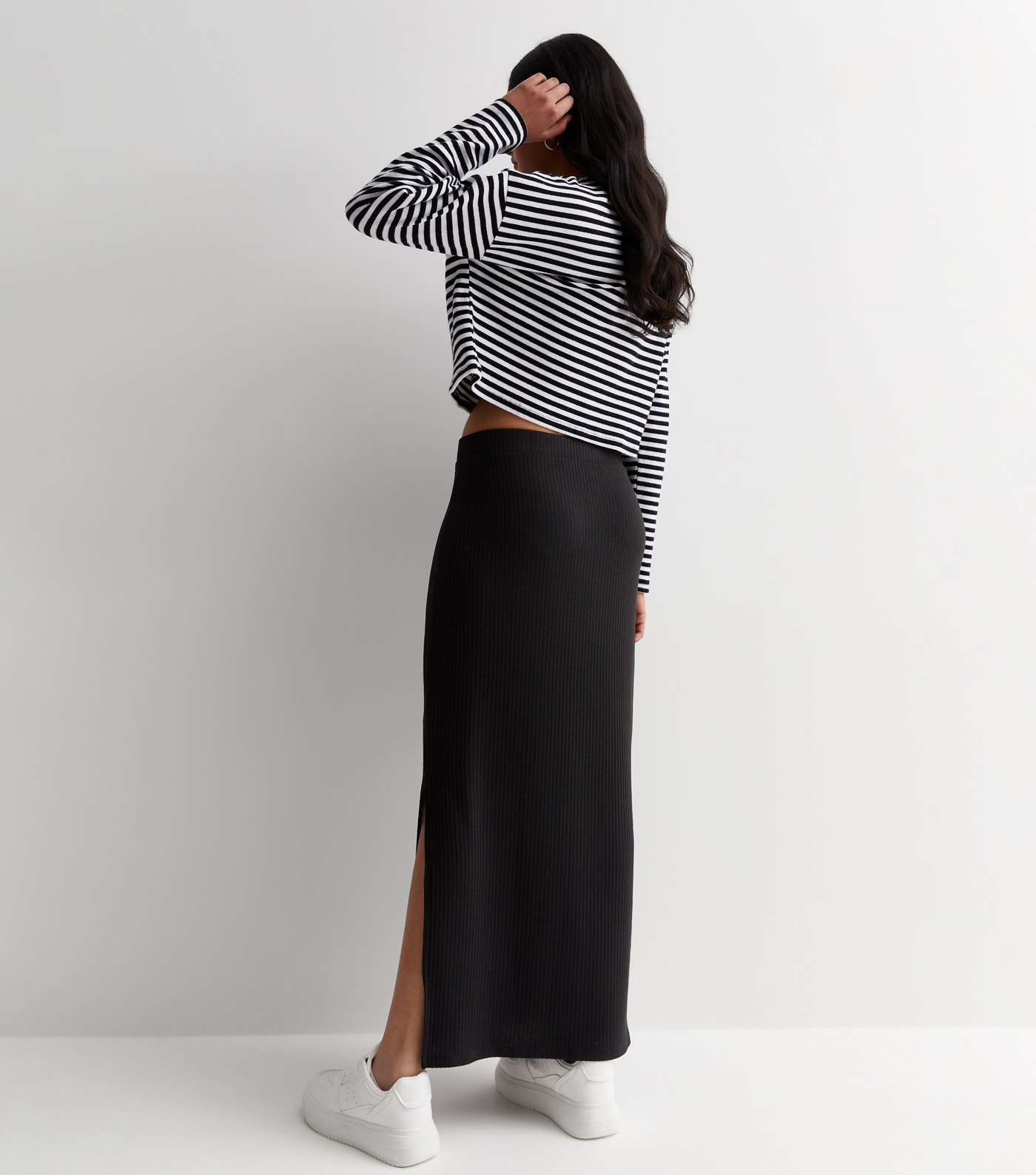 Black Ribbed Split Hem Midi Skirt Image 4