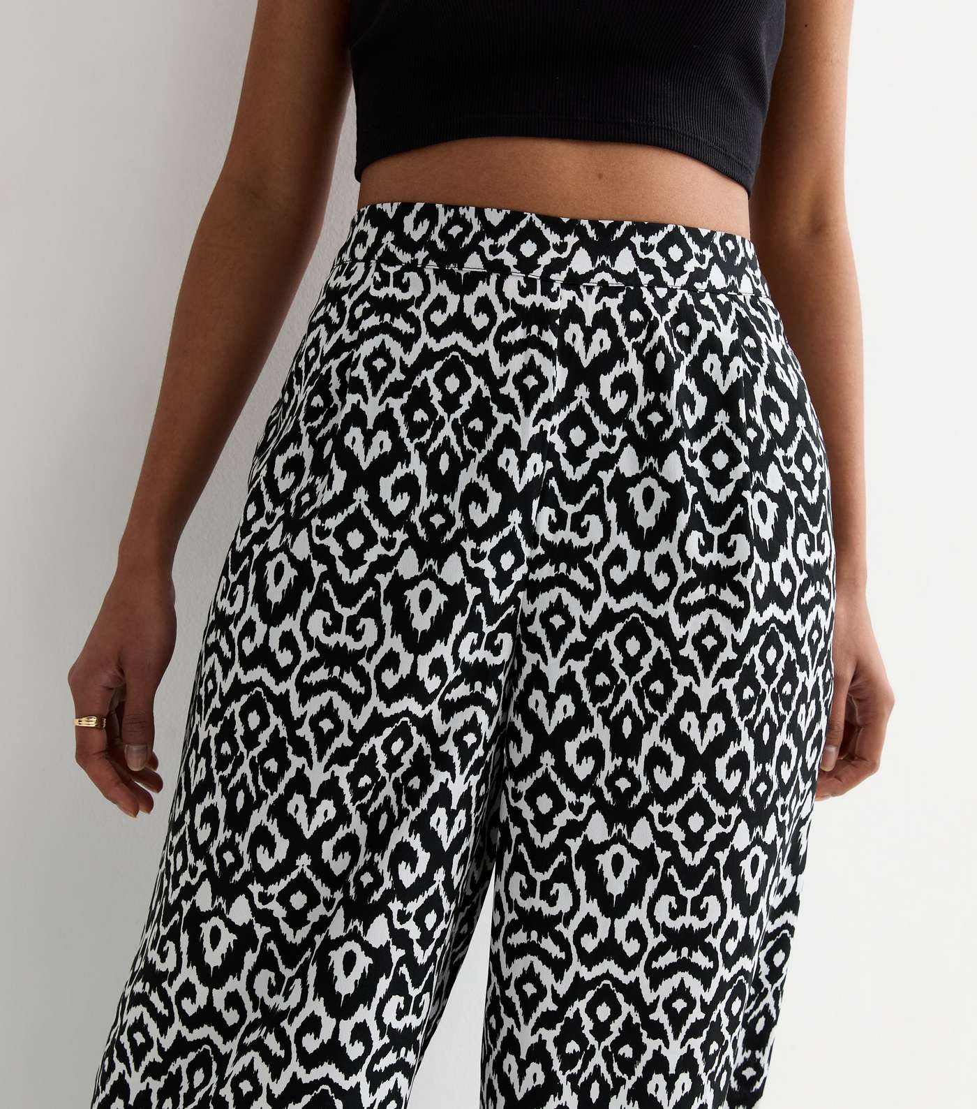 Black Abstract Print Crop Wide Leg Trousers Image 2