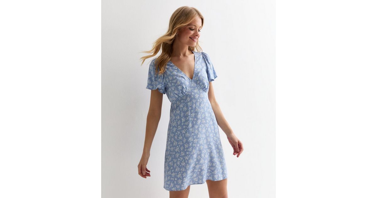 Blue Ditsy Floral Mini Tea Dress | New Look