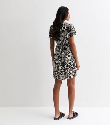 Black floral tea dress online