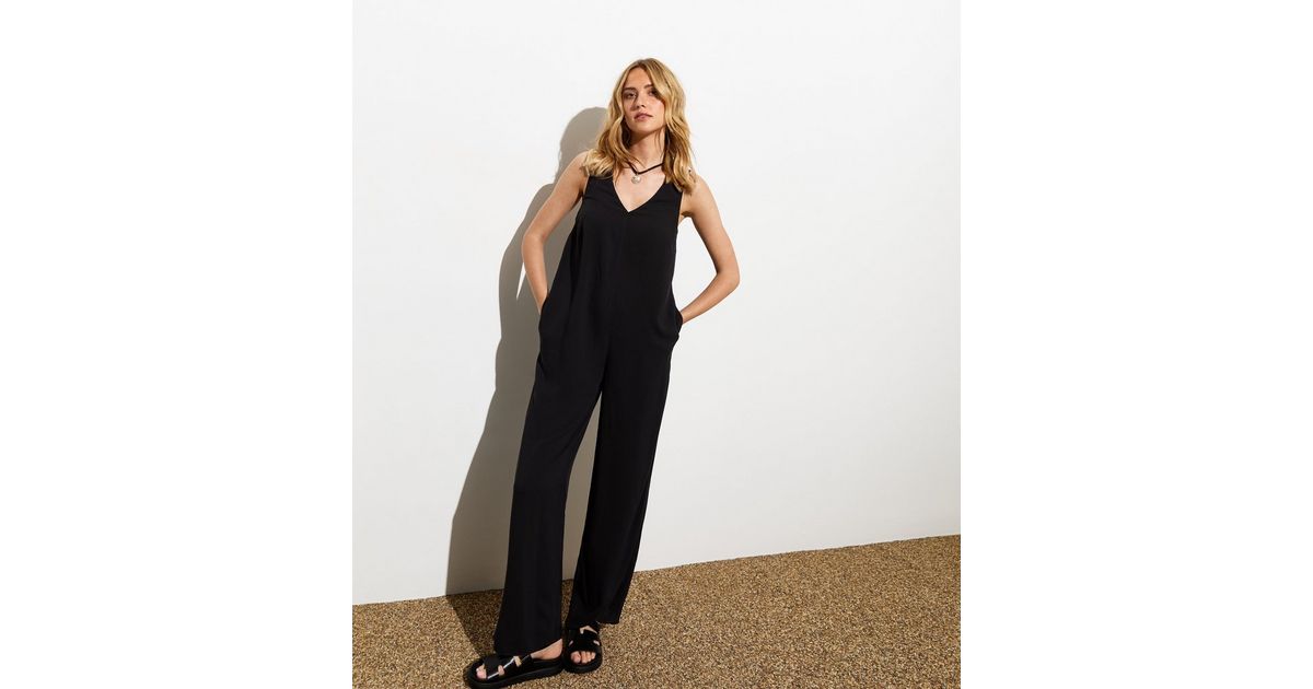 8934 Black V-Neck Knitted Jumpsuit