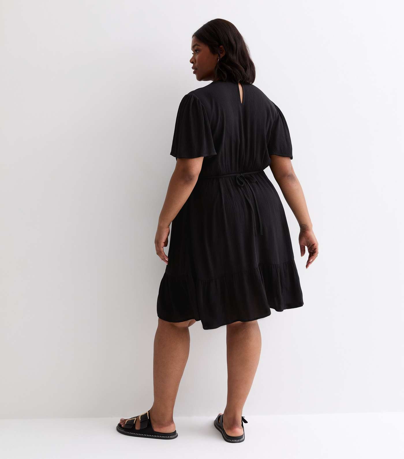Curves Black Crinkle Frill Tiered Mini Dress Image 4