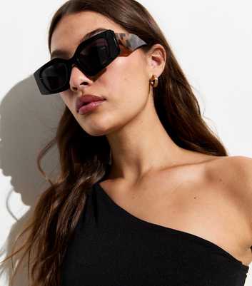 Black Tortoiseshell Sunglasses