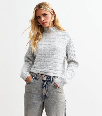 Petite Grey Cable Knit Cropped Jumper New Look