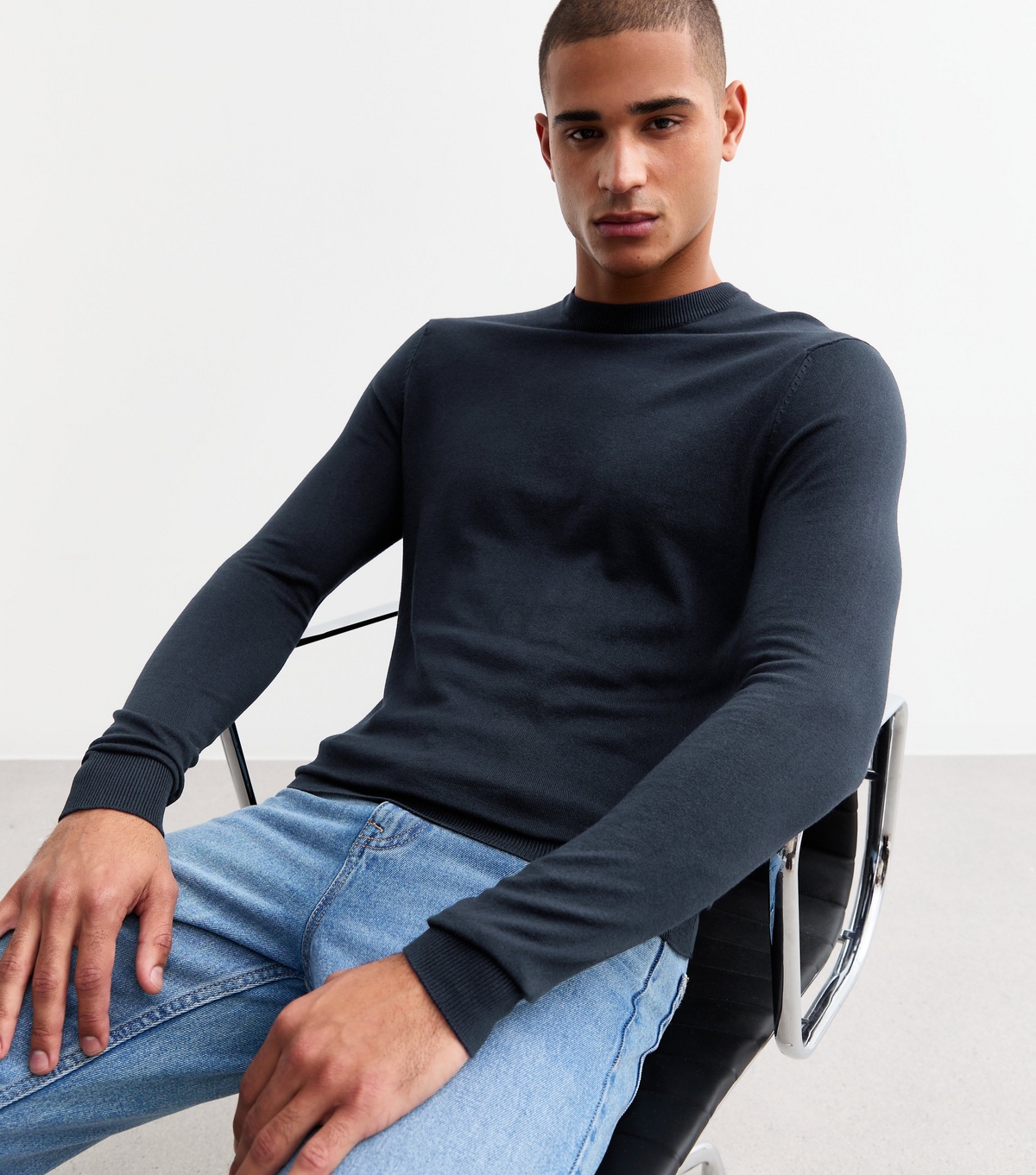 Men's Navy Slim Fine Knit Crew Neck Jumper New Look
