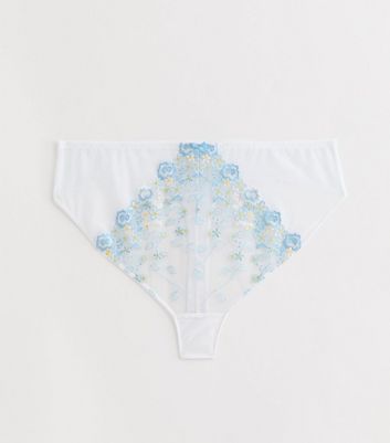 Curves White Daisy Embroidered High-Waisted Thong New Look