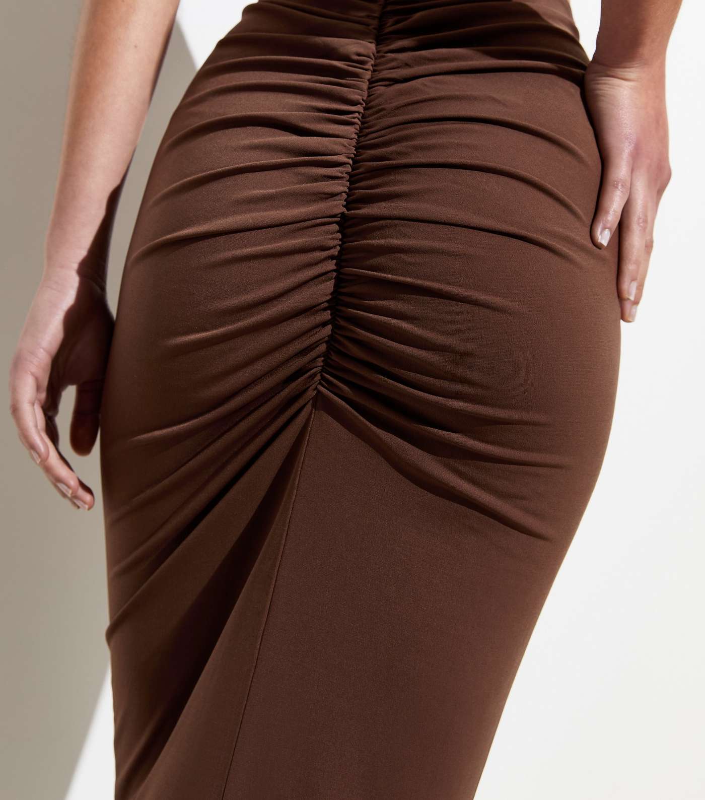 Dark Brown Ruched Back Midi Skirt Image 5
