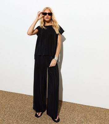 Black Plisse Pleat Wide Leg Trousers New Look