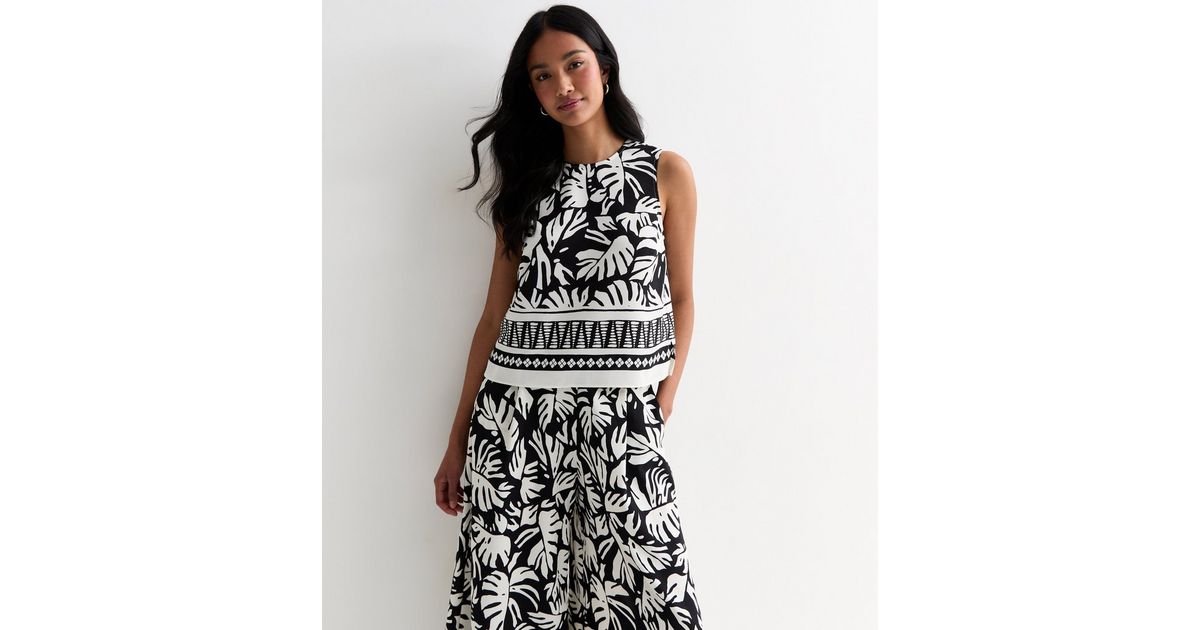 Stay Cool Sleeveless Leaf Print Satin Top (Black)