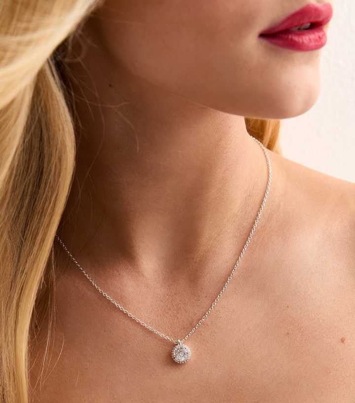 Circle Necklace With Cubic Zirconia Keira Cubic Zirconia Intertwined Circle Necklace In Gold-Tone