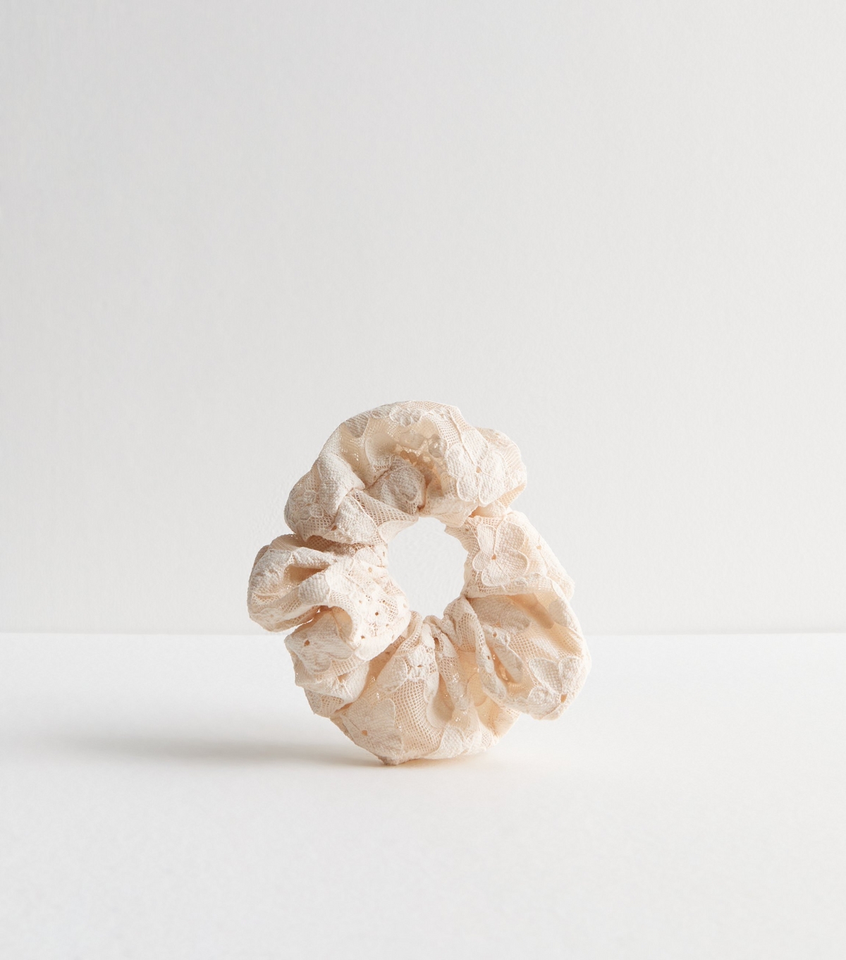 Cream Lace Scrunchie New Look