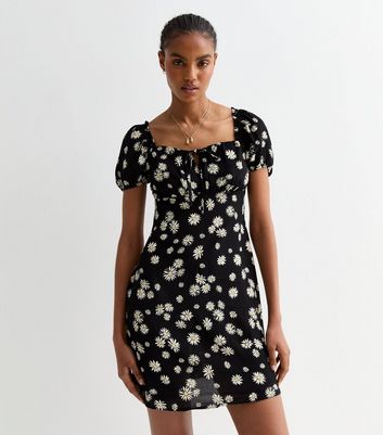 Tall Black Daisy Print Mini Milkmaid Dress New Look