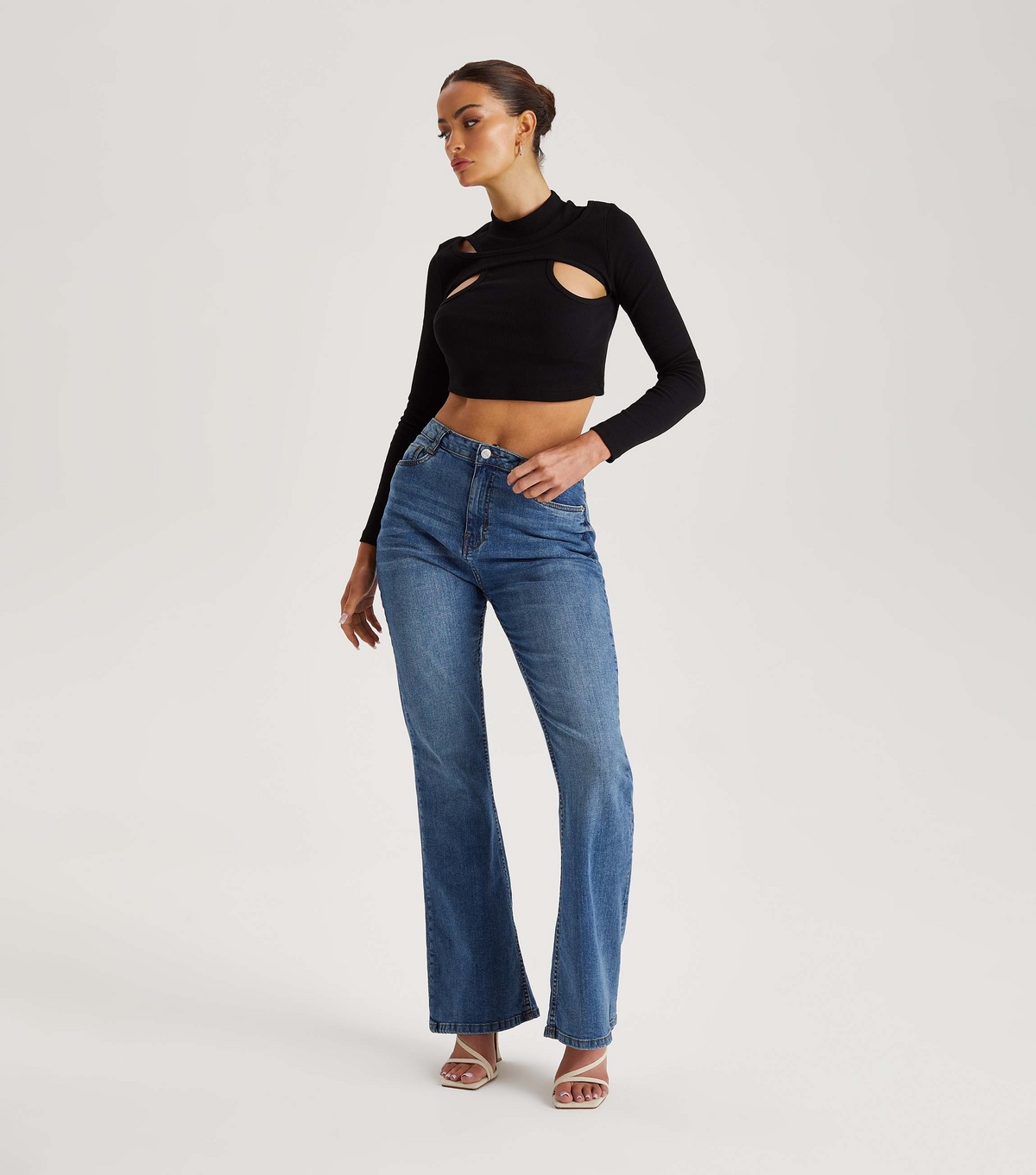 Women's Mid Blue Flared Jeans Urban Bliss New Look