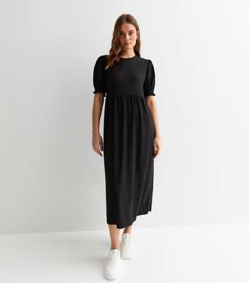 Black Crinkle Short Sleeve Midi Smock Dress