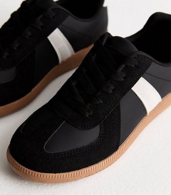 Black shoes gum sole online