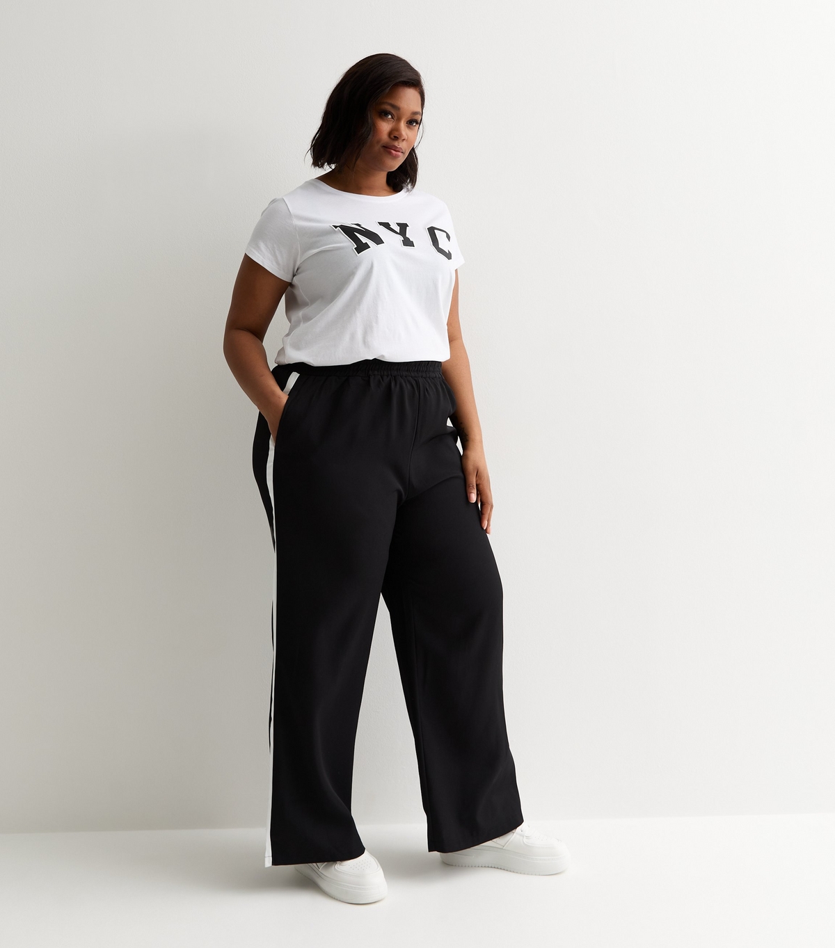 Women's Plus Size Black Side Stripe Wide Leg Trousers Curves New Look