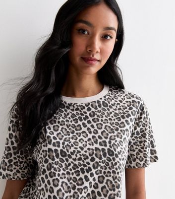 Brown Cotton Leopard Print T Shirt New Look