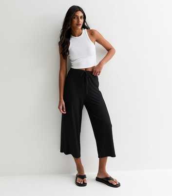 Black Ribbed Wide Leg Cropped Trousers