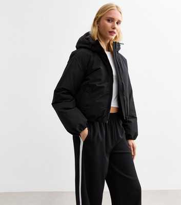 Black Hooded Short Puffer Jacket