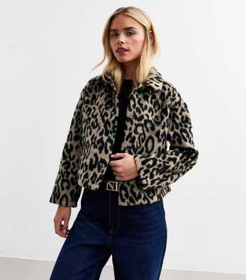 Petite Brown Leopard Print Cropped Shacket