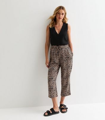 Brown Leopard-Print Pleated Cropped Joggers New Look