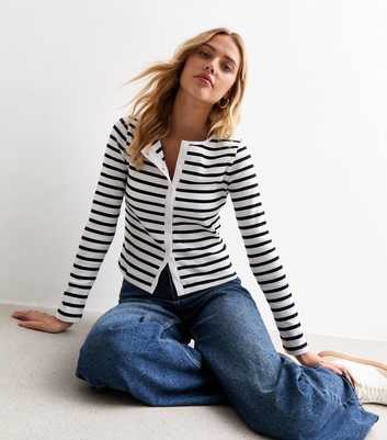 White Stripe Pattern Ribbed Cardigan 