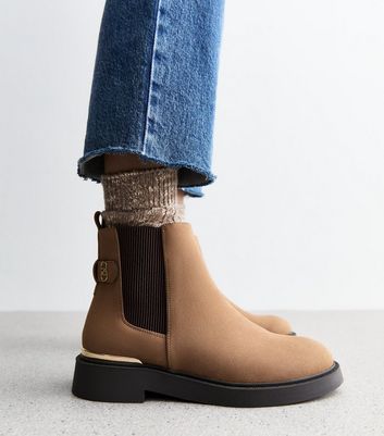 Wide Fit Tan Suedette Chelsea Boots New Look