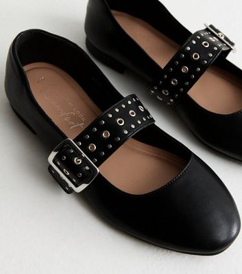 Wide Fit Black Stud Strap Shoes New Look