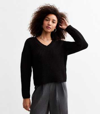 Black Chunky Knit V-Neck Jumper