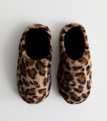 Brown Leopard Print Faux Fur Mule Slippers New Look
