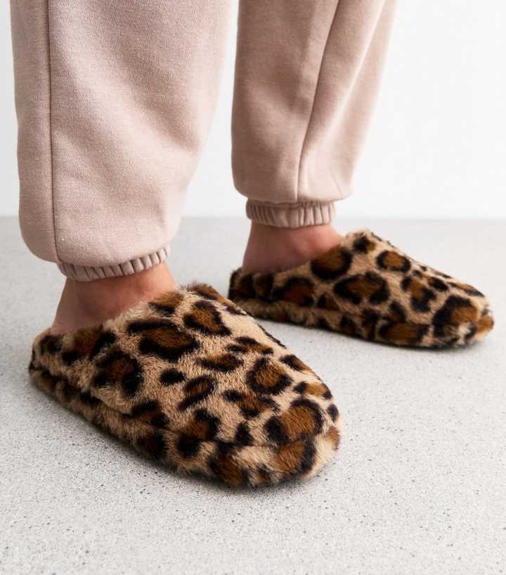 Womens Slippers Faux Fur Leopard Slippers Threadbare Women's