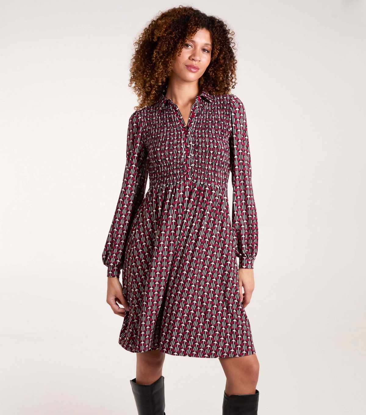Women's Red Geo Print Shirred Mini Dress Blue Vanilla New Look