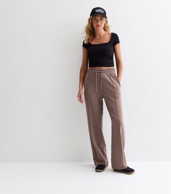 Light Brown Pin Tuck Wide Leg Joggers New Look