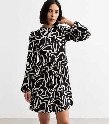 Black Abstract Print Crinkle Smock Dress