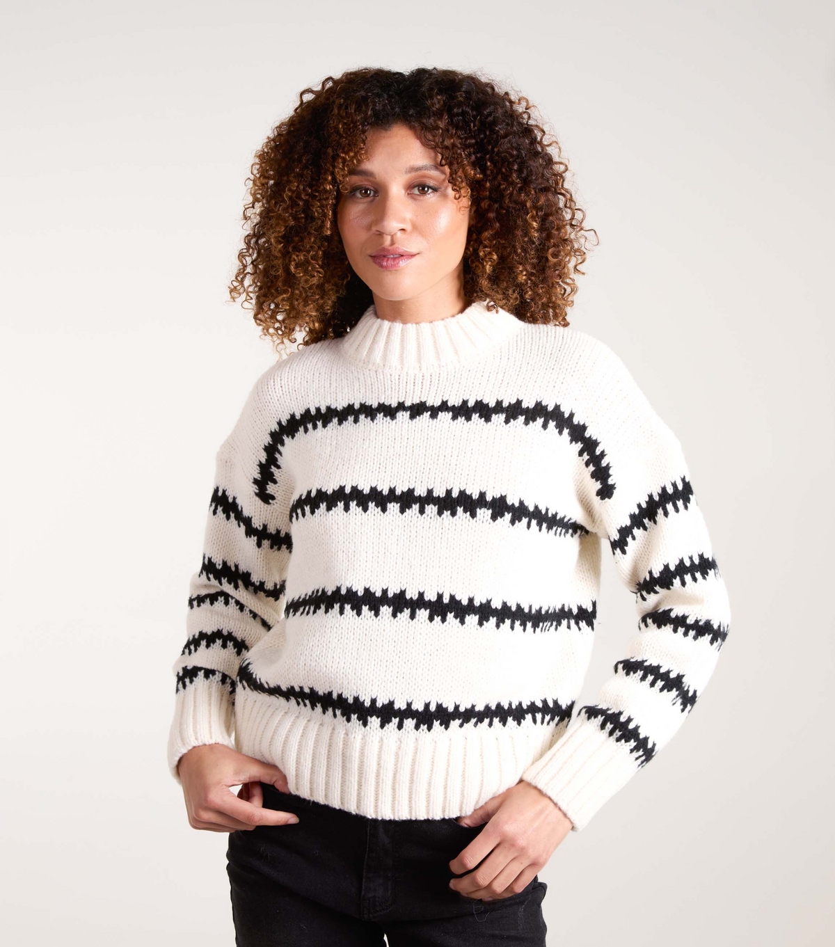 Women's Off White Abstract Stripe Jumper Blue Vanilla New Look