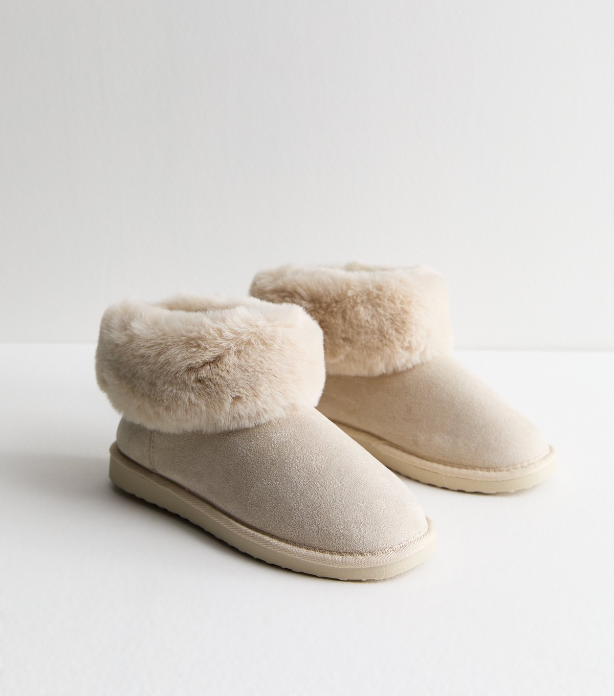 Women's Off White Suedette Faux Fur Trim Slipper Boots New Look